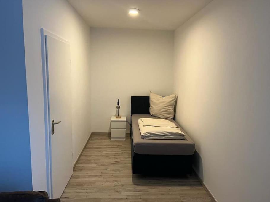 Eine Modern Renovierte Wohnung Mit Balkonterrasse. Lubbecke Extérieur photo