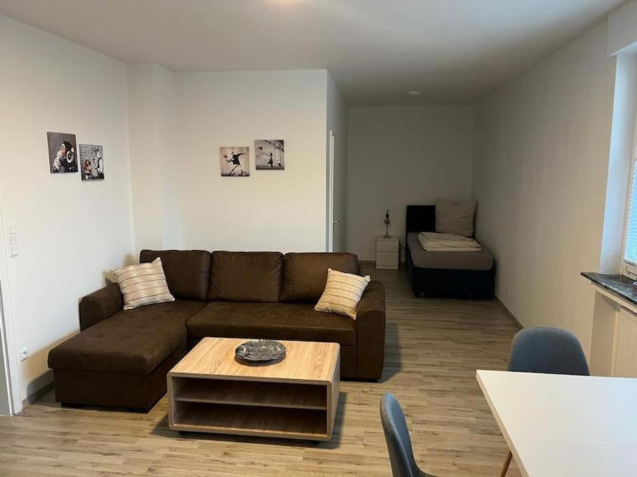 Eine Modern Renovierte Wohnung Mit Balkonterrasse. Lubbecke Extérieur photo